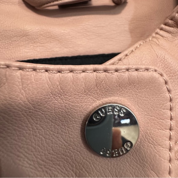 Stylish leather jacket by Guess. - Picture 11 of 12